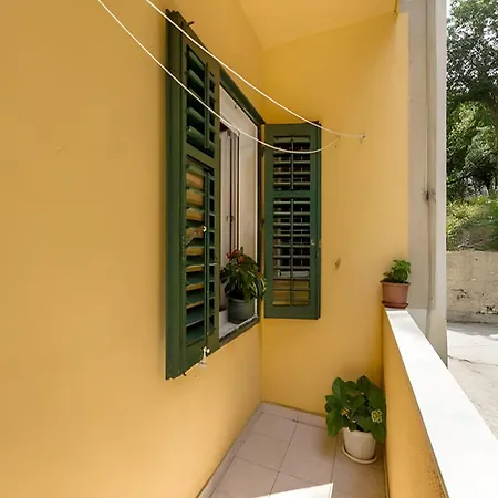 Old Town & Free Parking - Sweet Dado With Balcony Lejlighed
