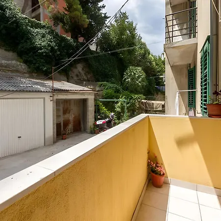 Lägenhet Old Town & Free Parking - Sweet Dado With Balcony *