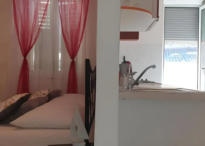 شقة Old Town & Free Parking - Sweet Dado With Balcony سبليت